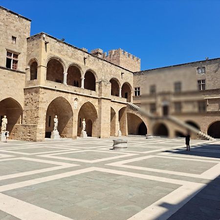 Vila The Retreat In The Heart Of Old Town Rhodes Rhodes City Exteriér fotografie